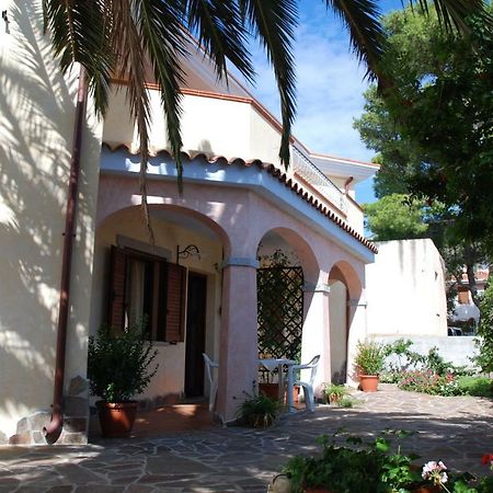 カーラゴノネCasa In Riva Al Mareアパートメント エクステリア 写真