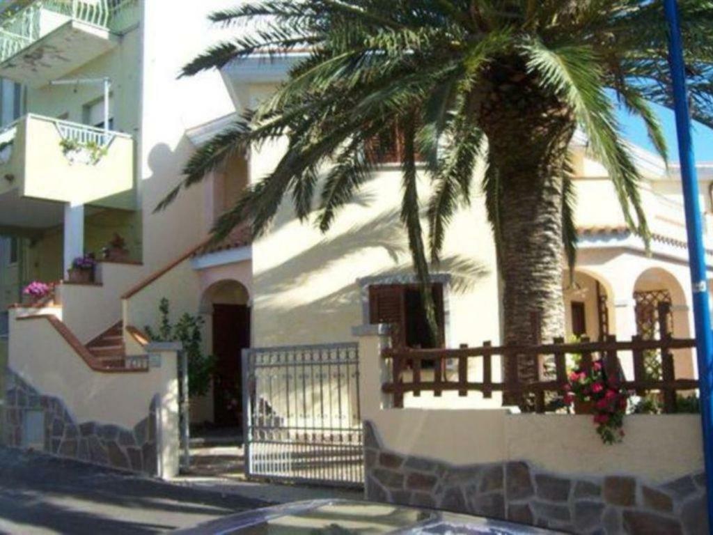 カーラゴノネCasa In Riva Al Mareアパートメント エクステリア 写真